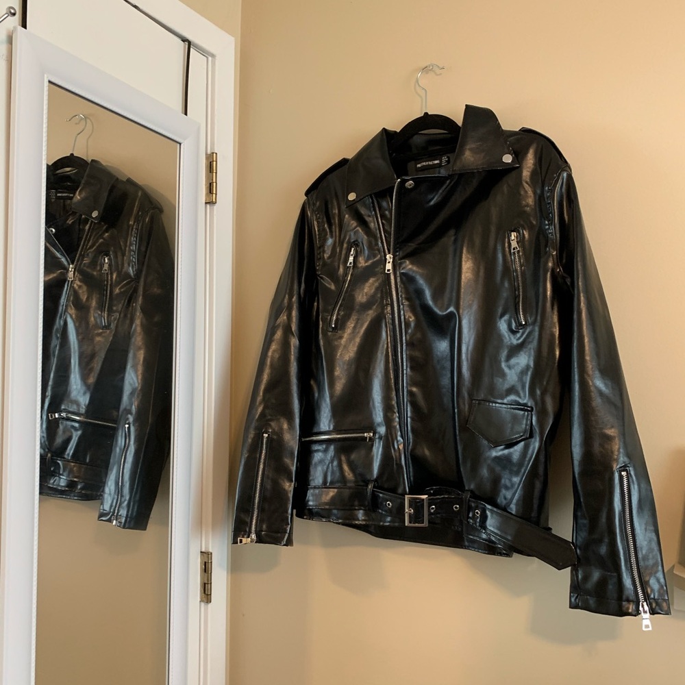 Pretty little thing like  leather jacket.